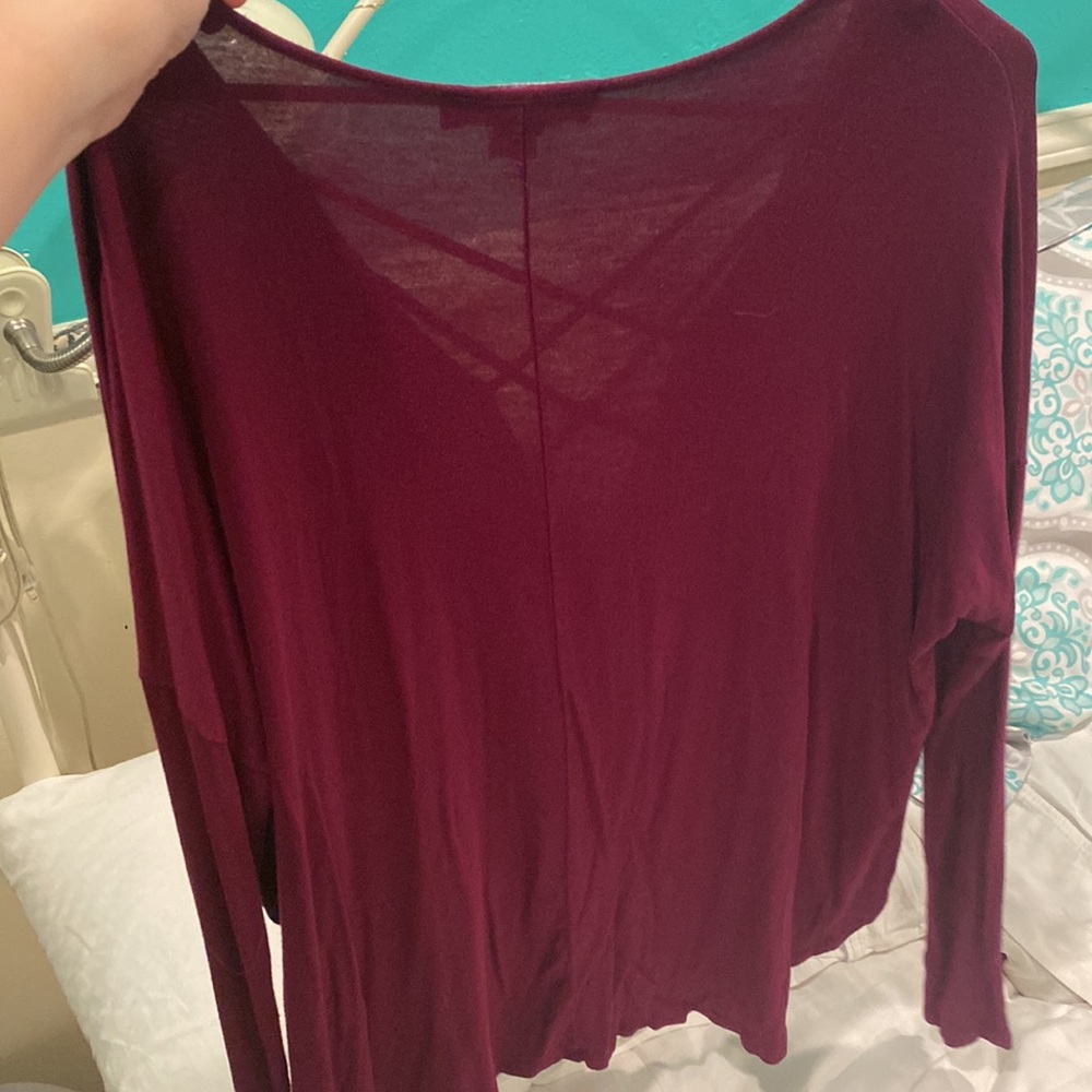 Cute maroon top from Forever 21! It is very soft, light, and cute! - Picture 5 of 5